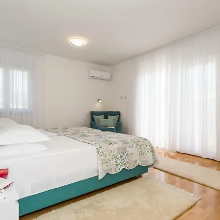 Villa Sweet Marija With Heated Pool