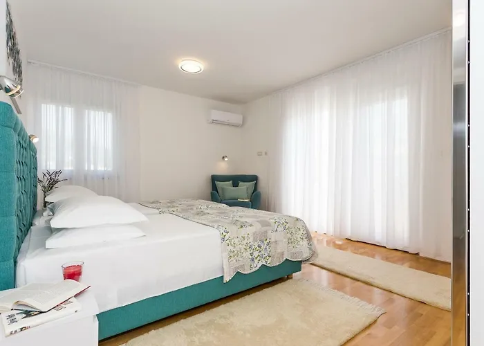 ヴィラ Sweet Marija With Heated Pool