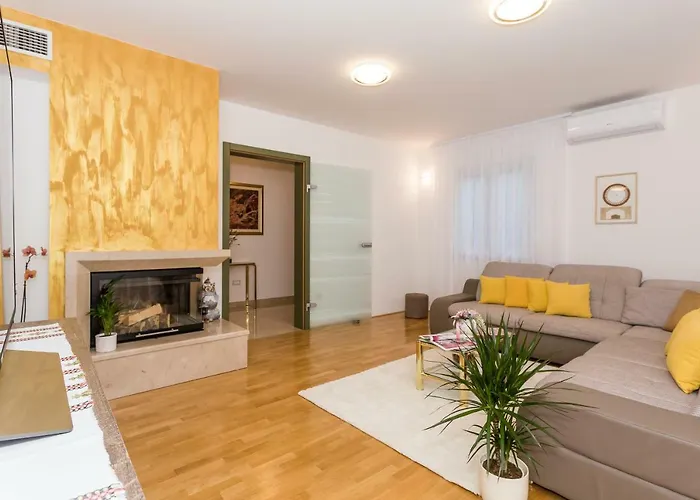 ヴィラ Sweet Marija With Heated Pool スプリト