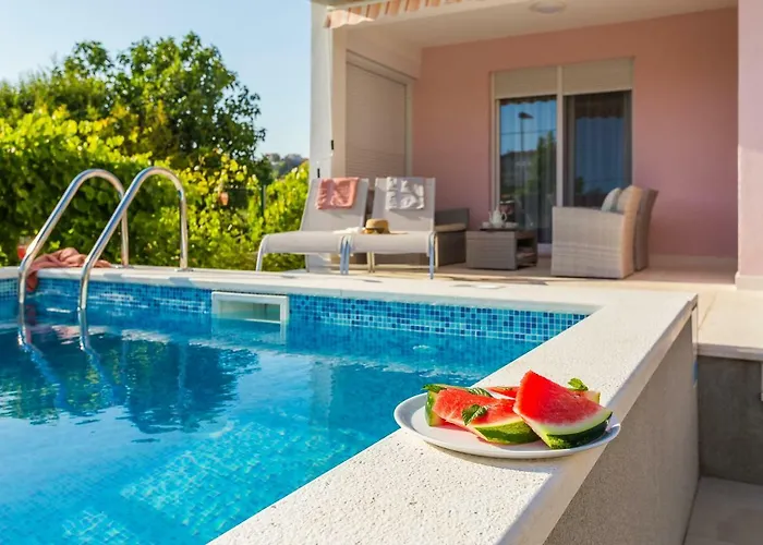 Sweet Marija With Heated Pool Villa *