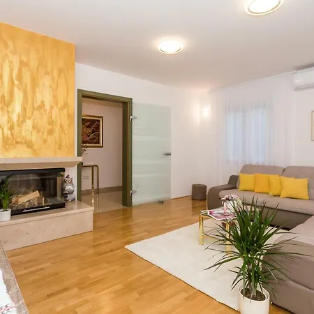 Vila Sweet Marija With Heated Pool Split